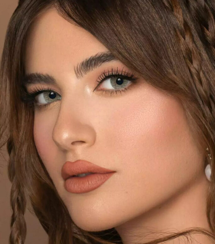 عدسات بيلا الشهرية - Breeze