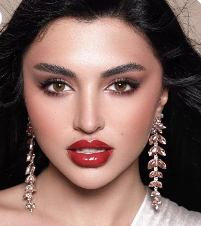 عدسات بيلا الشهرية - Silky Gold